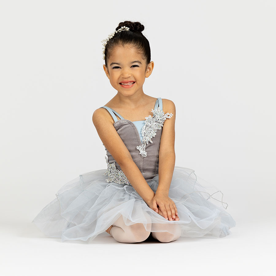 Young Dancers Grey Ballet